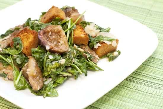 Roasted Fig Arugula Salad with Cornbread Croutons